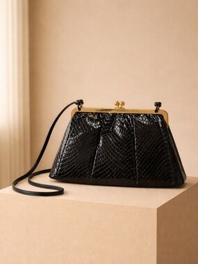 MASTERCRAFT Leather | Vintage Frame Clutch | Snakeskin Embossed | Black